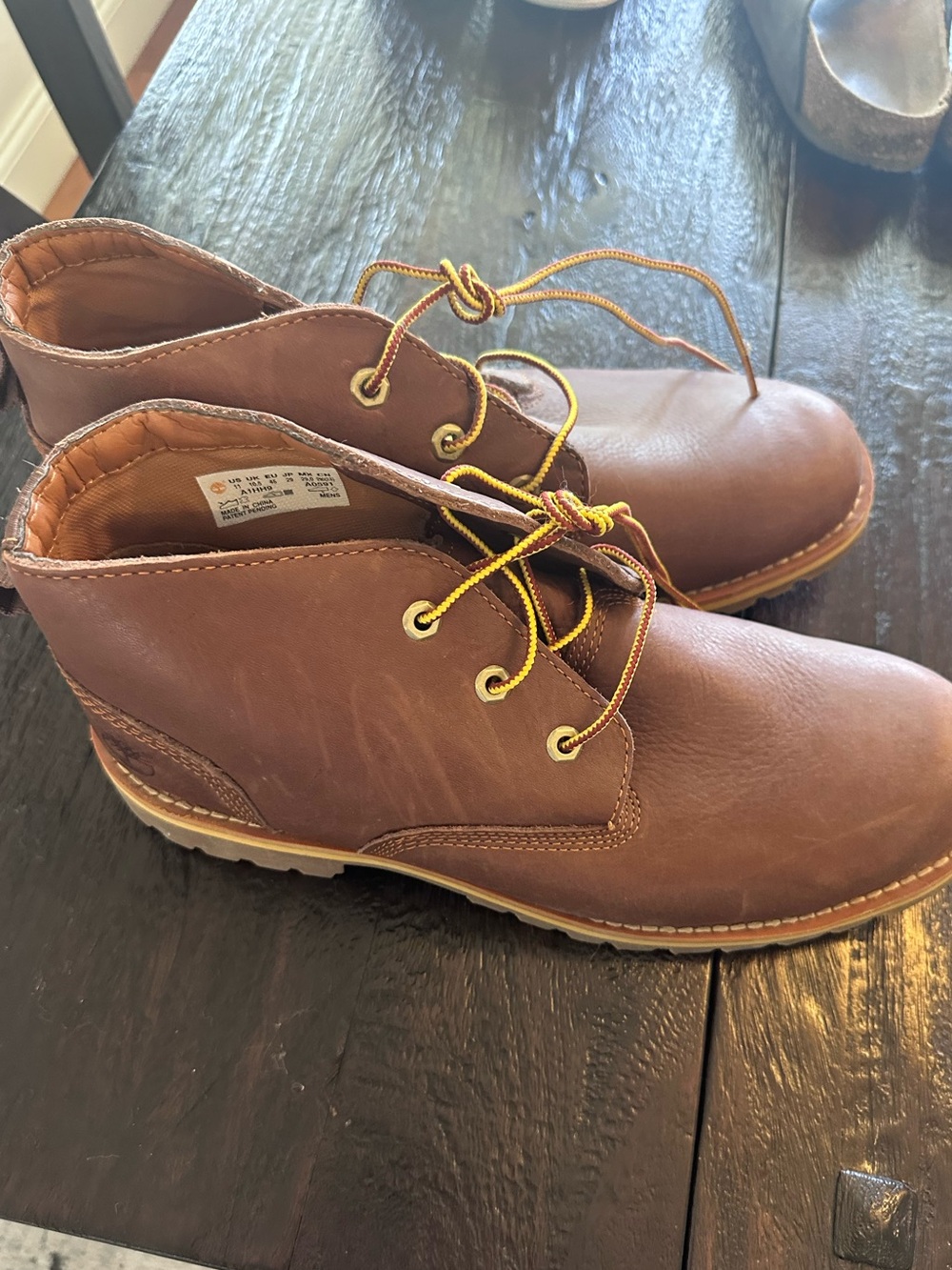 Timberland Brown Leather Chukka Boots with Contrast Laces size 11